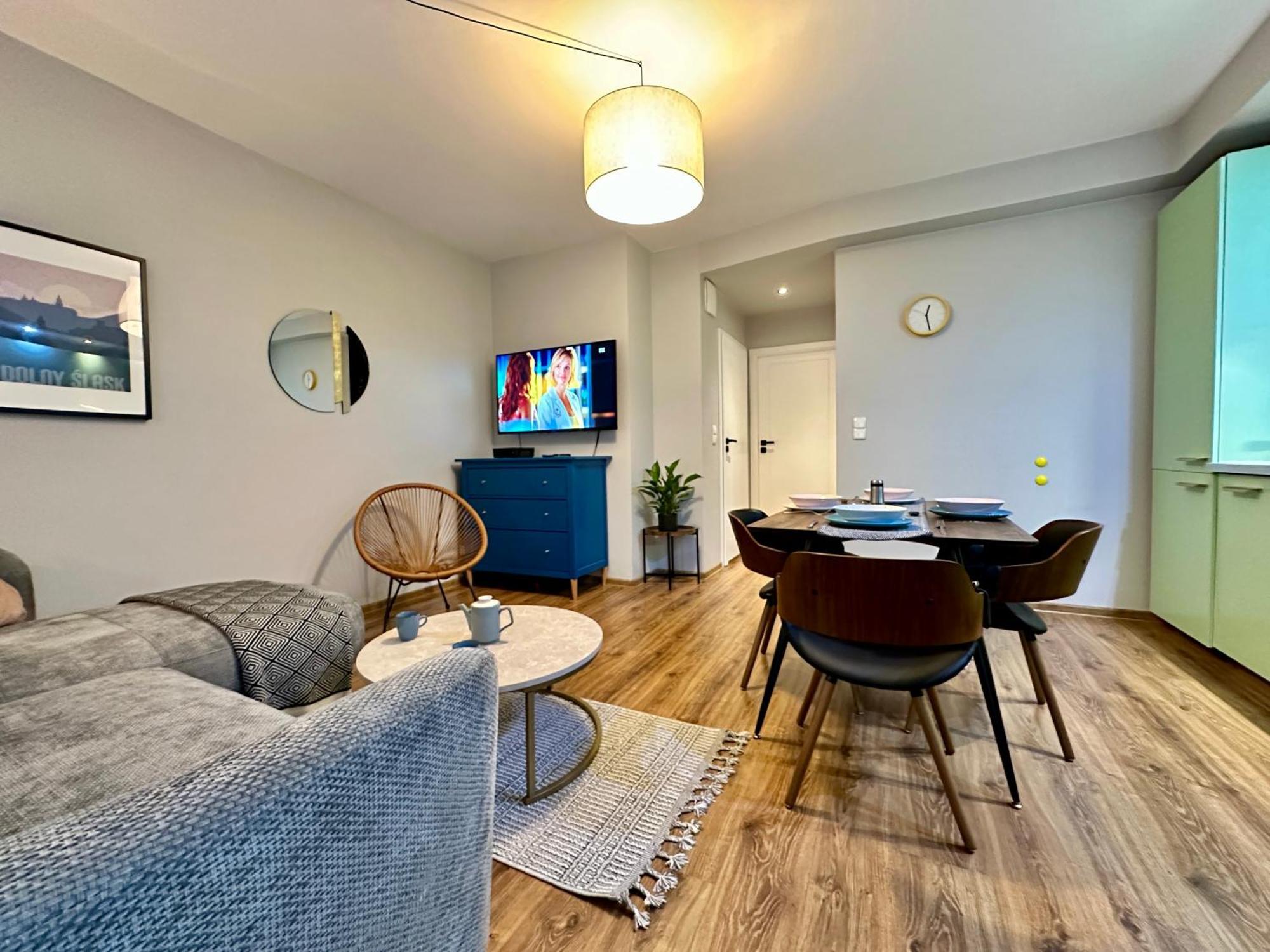 Momo Apartamenty Breslávia Exterior foto